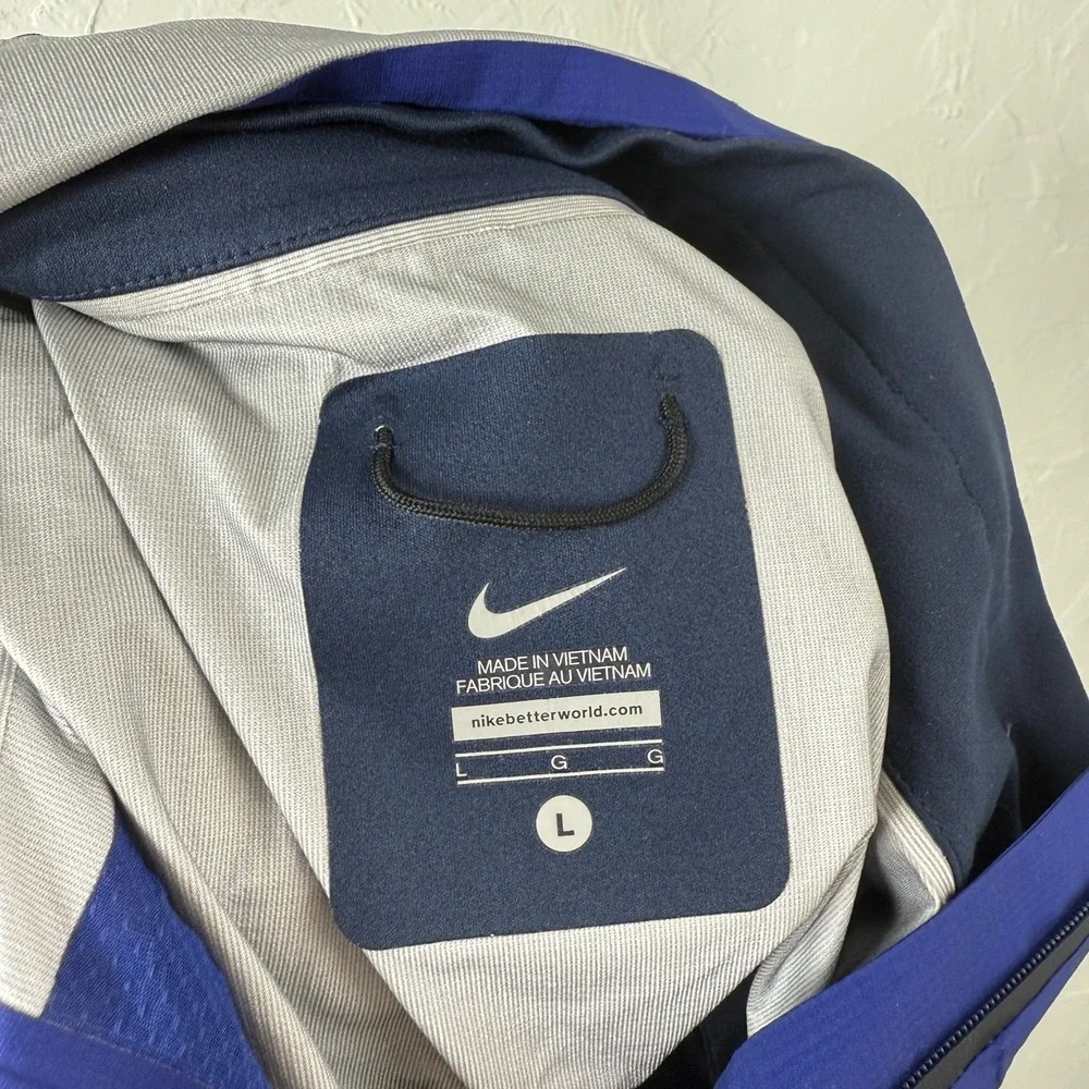 Nike Hyper shield Running Zip Jacket L Lightweight Hooded 746679 Rain Coat P16